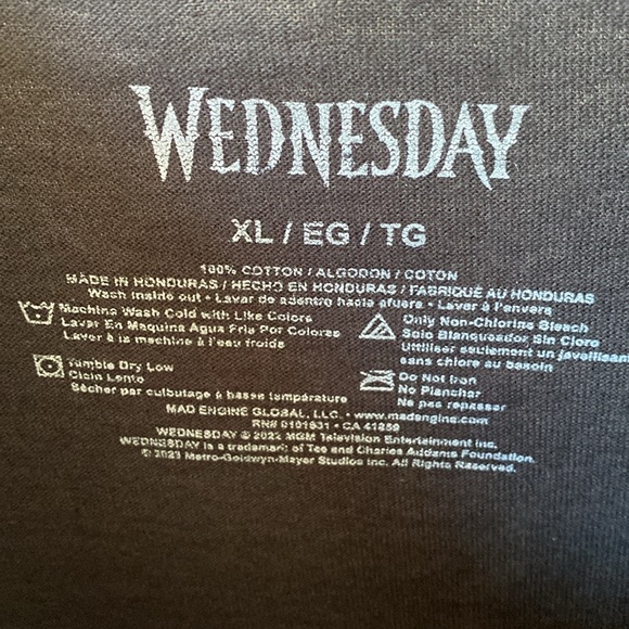 Wednesday Addams "Nevermore" Graphic T-Shirt - Size Extra Large XL - NWT - Picture 3 of 3